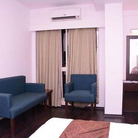 Comfy Business Hotel Bangalore Extérieur photo